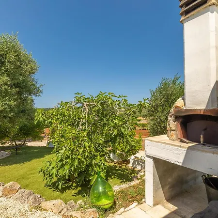Villa Trullo Bianco *