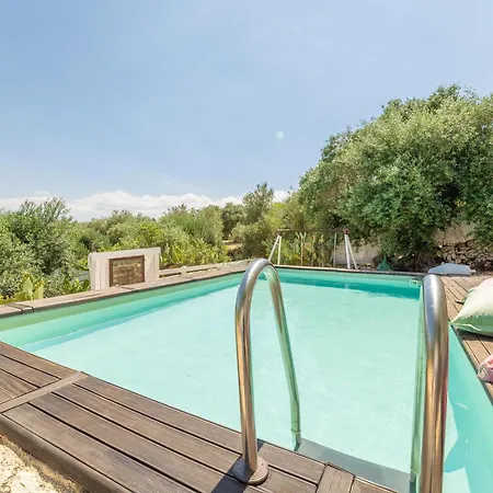 Villa Trullo Bianco