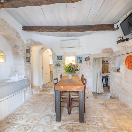Trullo Bianco Ostuni