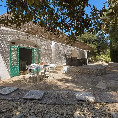 ヴィラ Trullo Bianco