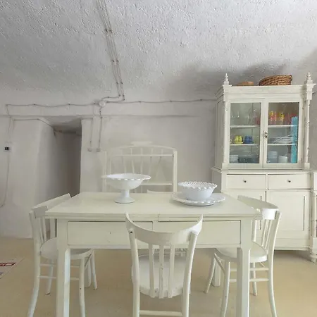 ヴィラ Trullo Bianco オストゥーニ