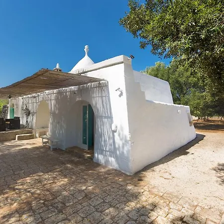 Trullo Bianco ヴィラ オストゥーニ